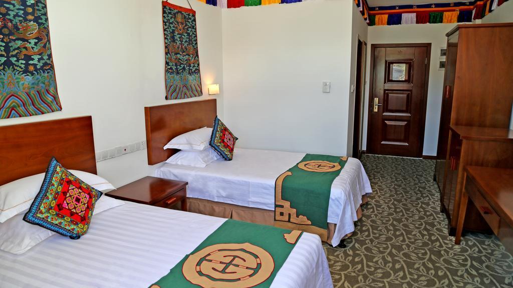 High Mountain Resort-Deqin Deqen Habitación foto